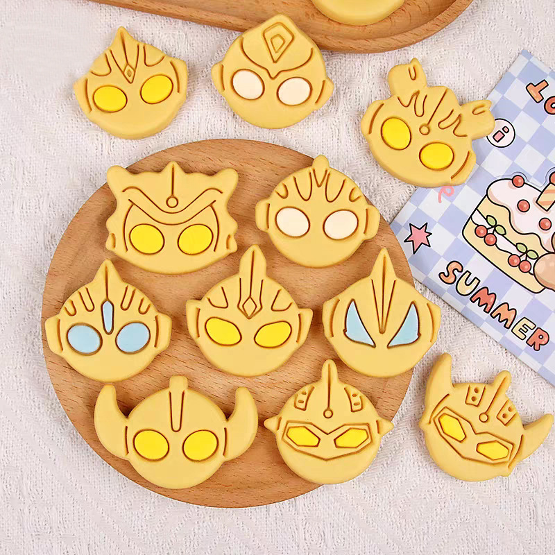 Hot Anime Ultramans Series Coo - Kitchen Baking Area recension och pris