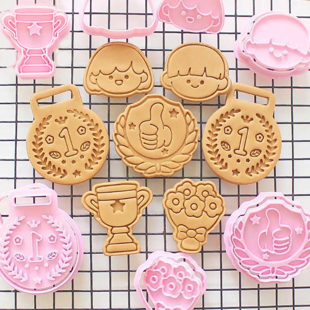 Medals Trophies Cookie Cutters - Kitchen Baking Utensil recension och pris